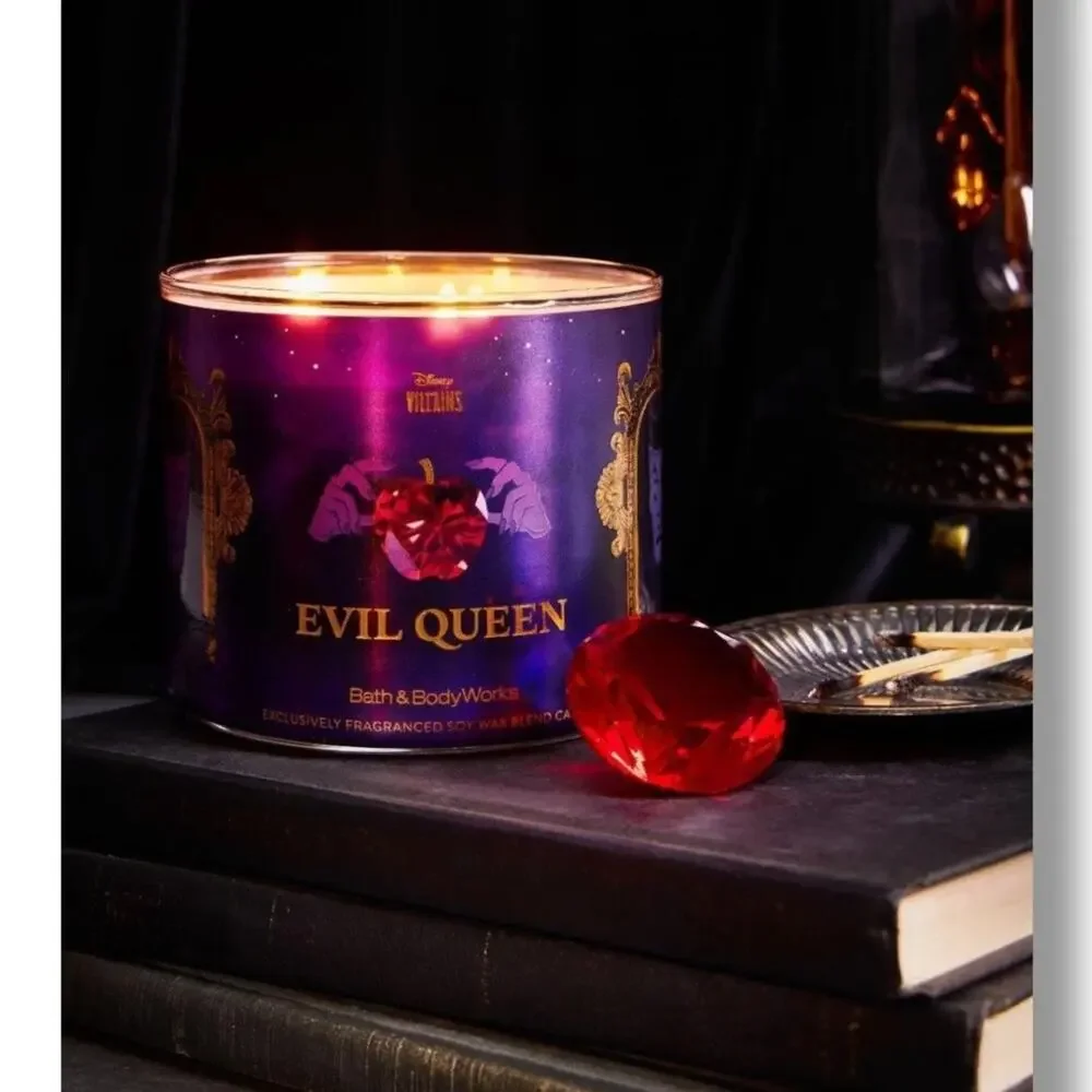 Disney Villains Evil Queen 3 Wick Candle Snow White Limited Edition Lid BBW Gift